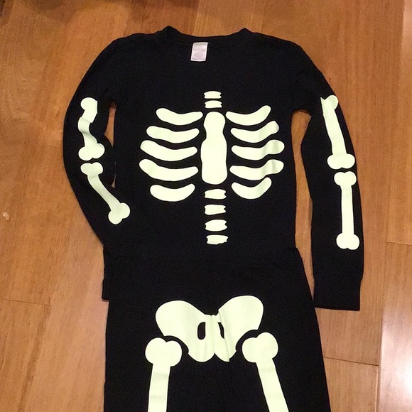 Gymboree glow in the dark skeleton pajamas size 10 - Picture 1 of 4